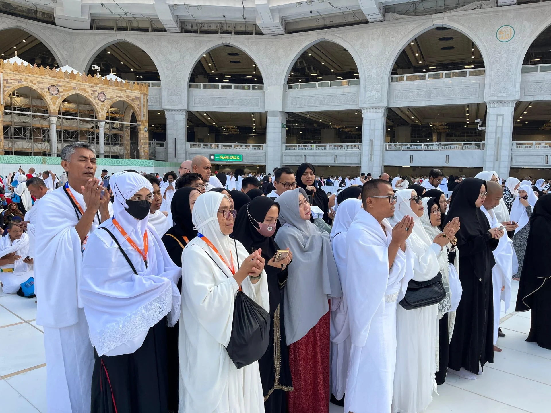 Pelayanan Jamaah di Pelataran Ka'bah