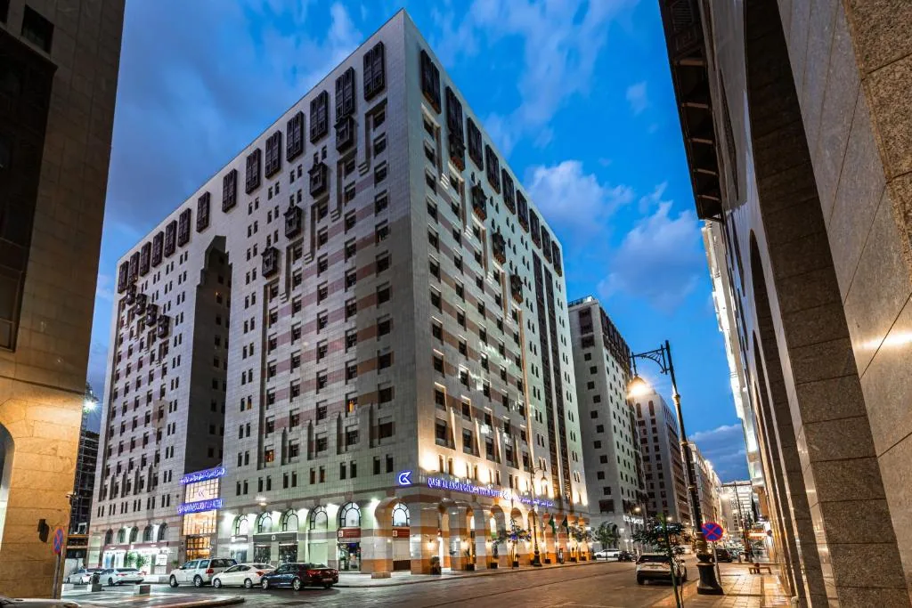 Al Ansar Golden Tulip Hotel