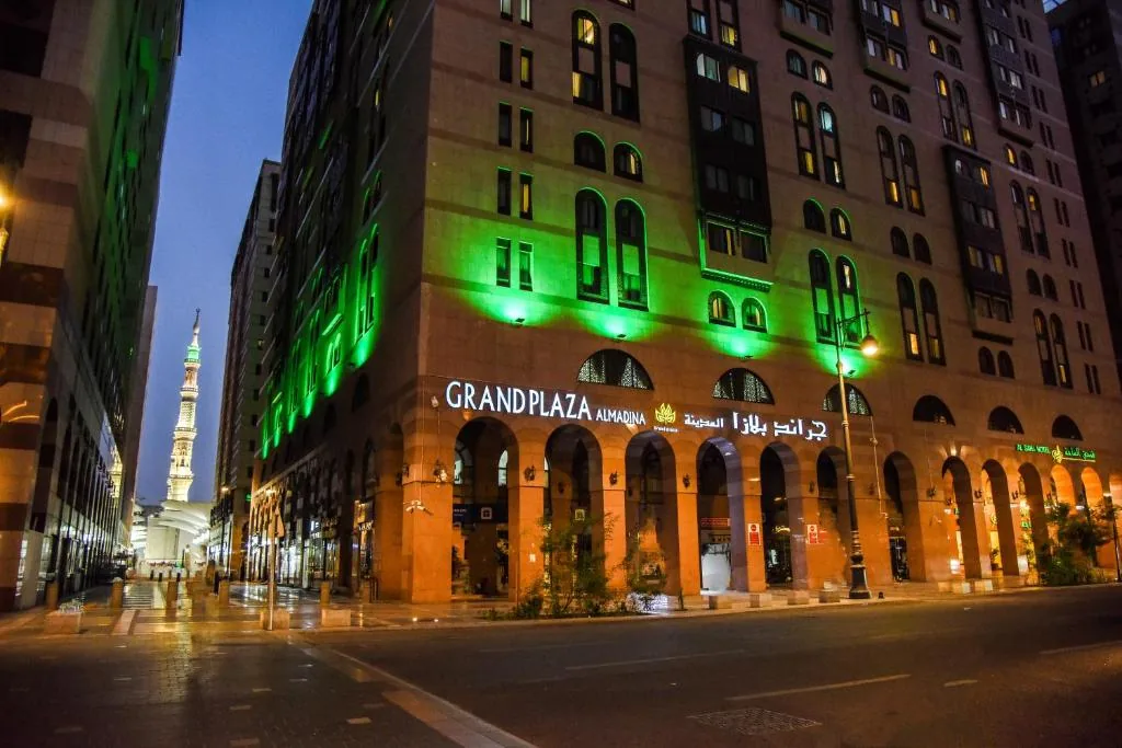 Grand Plaza